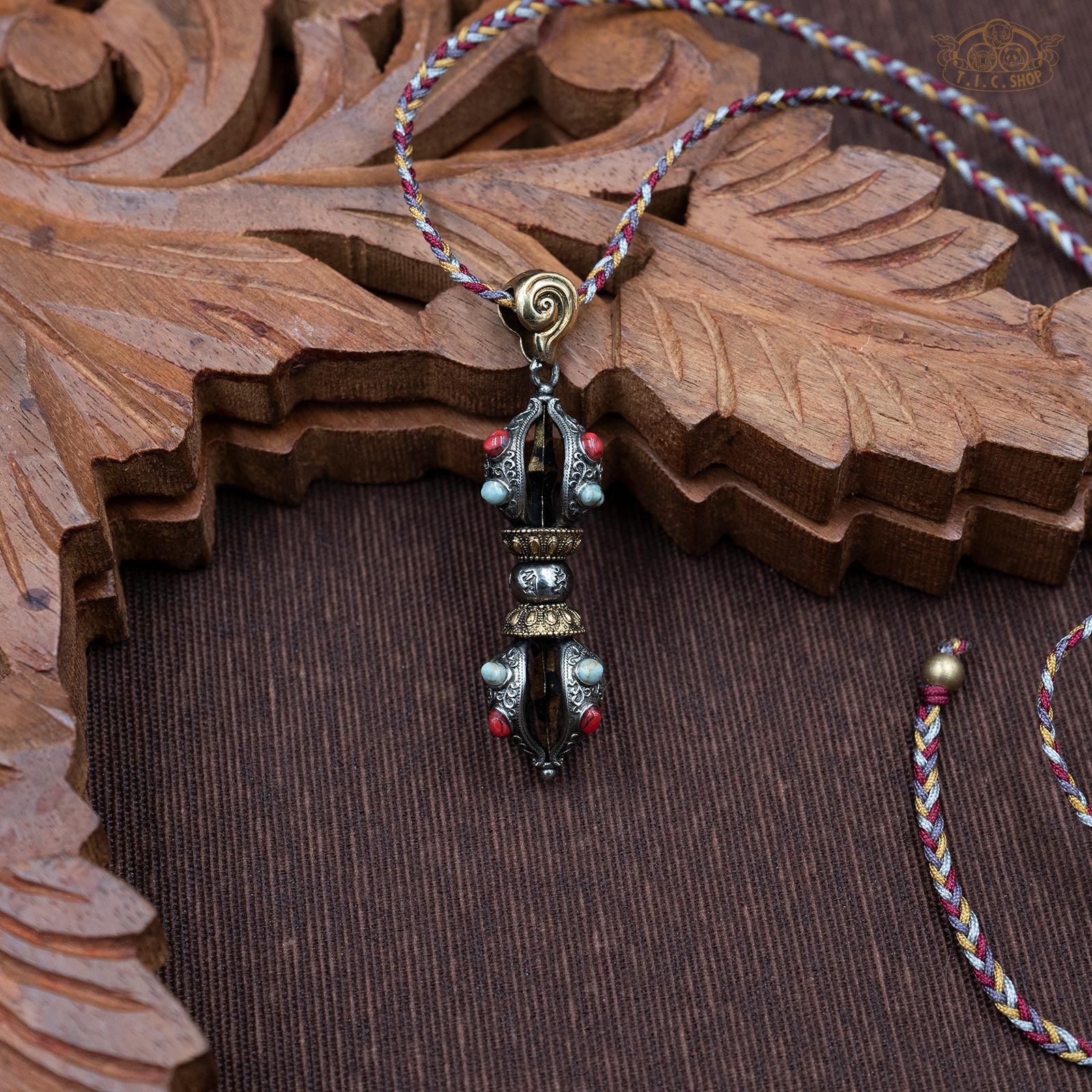 Vajra Amulet Pendant Necklace