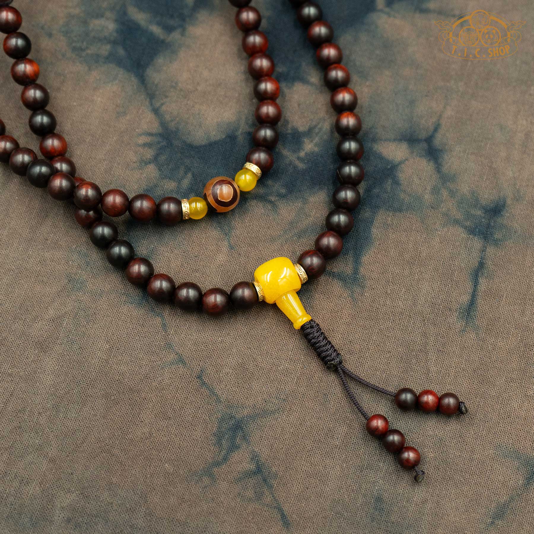 Red Sandalwood 8mm 108-Bead Traditional Prayer Mala