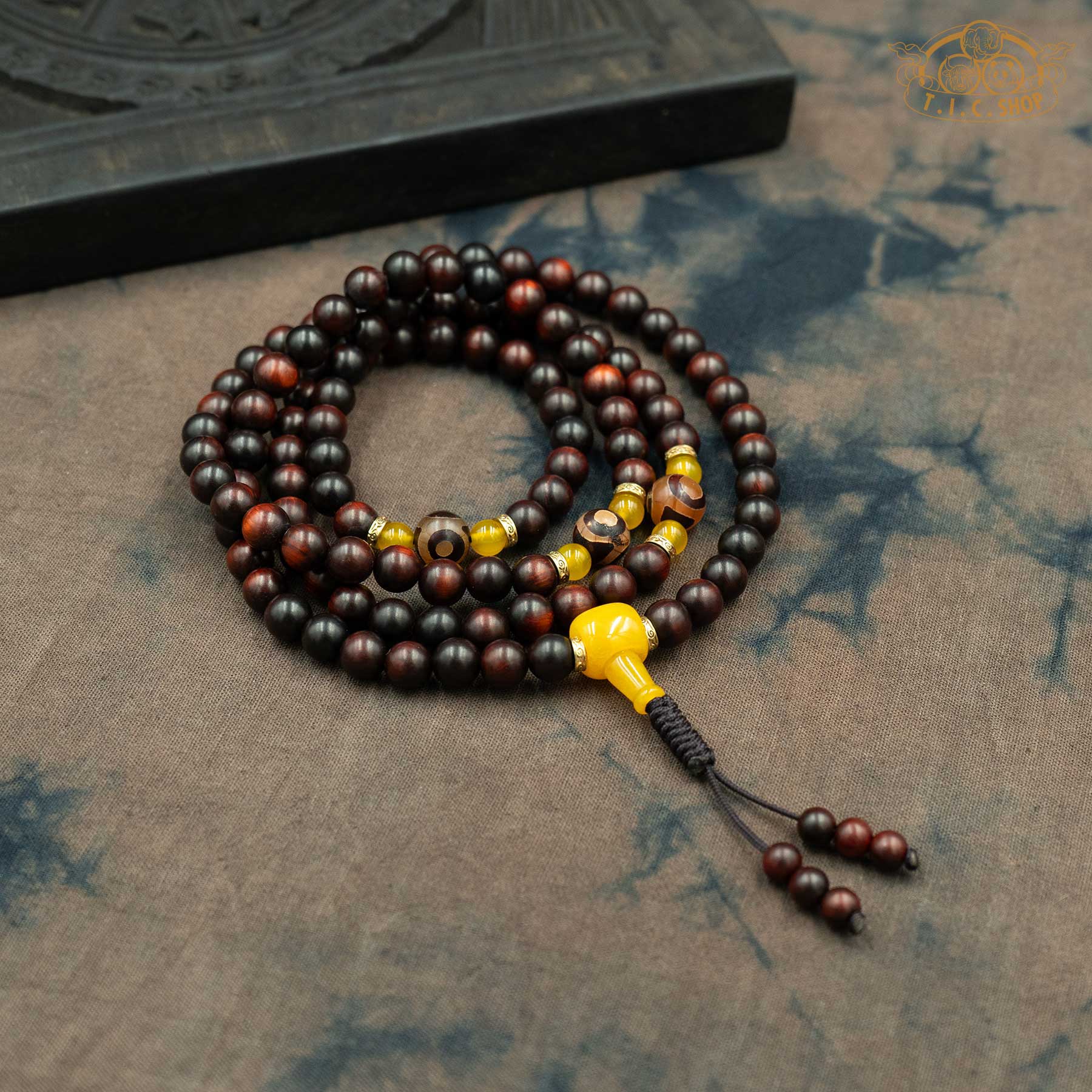 Red Sandalwood 8mm 108-Bead Traditional Prayer Mala