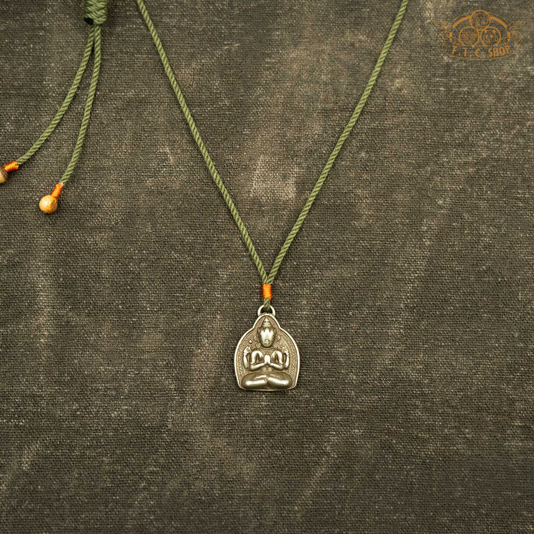 Four-armed Avalokiteshvara Amulet Pendant Necklace