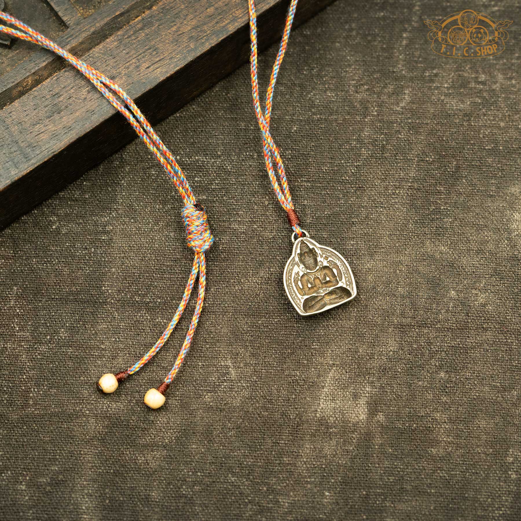 Four-armed Avalokiteshvara Amulet Pendant Necklace