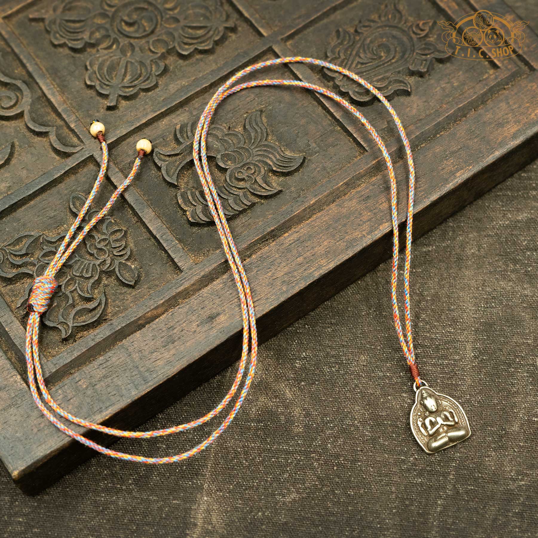 Four-armed Avalokiteshvara Amulet Pendant Necklace