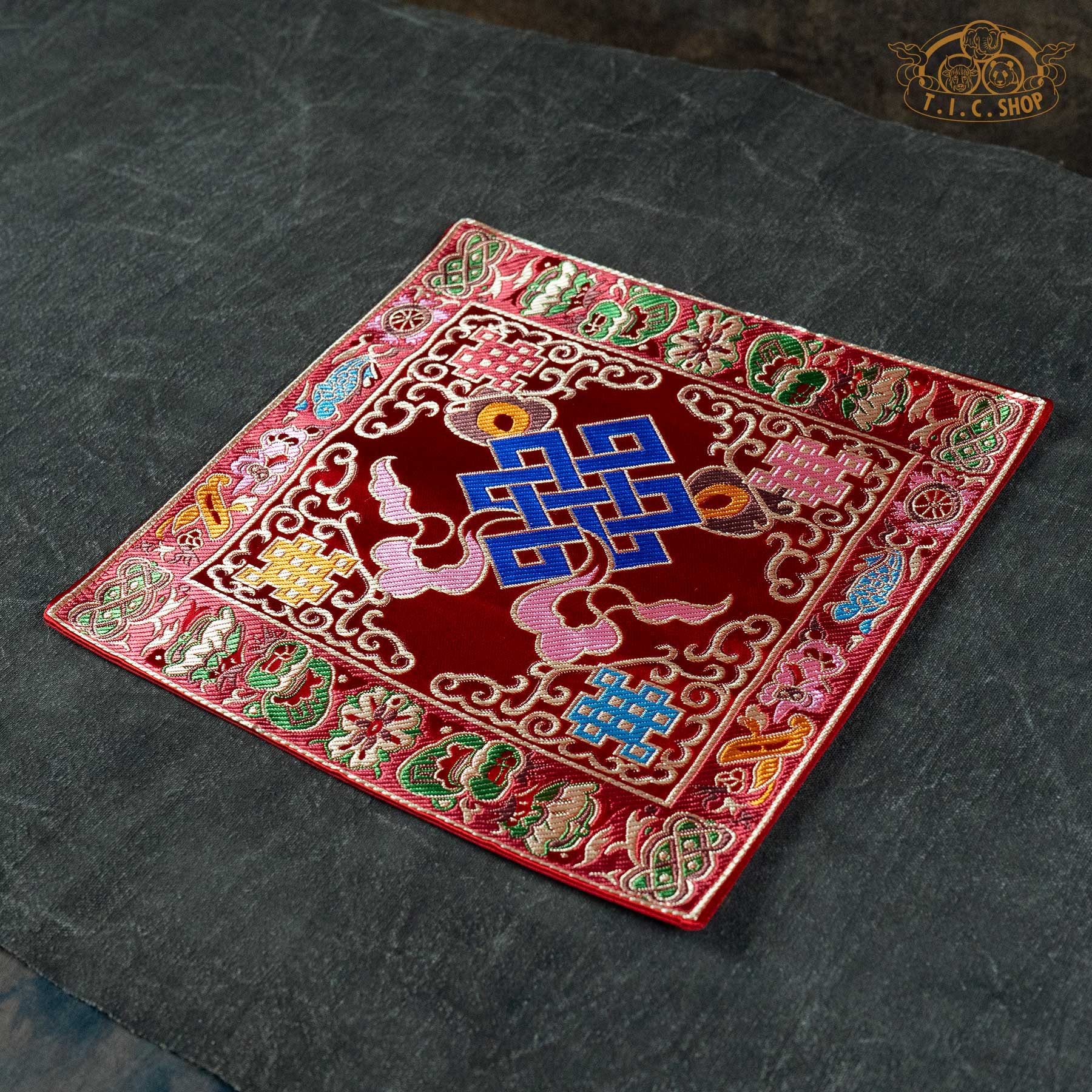 Endless Knot Red Brocade Table Mat