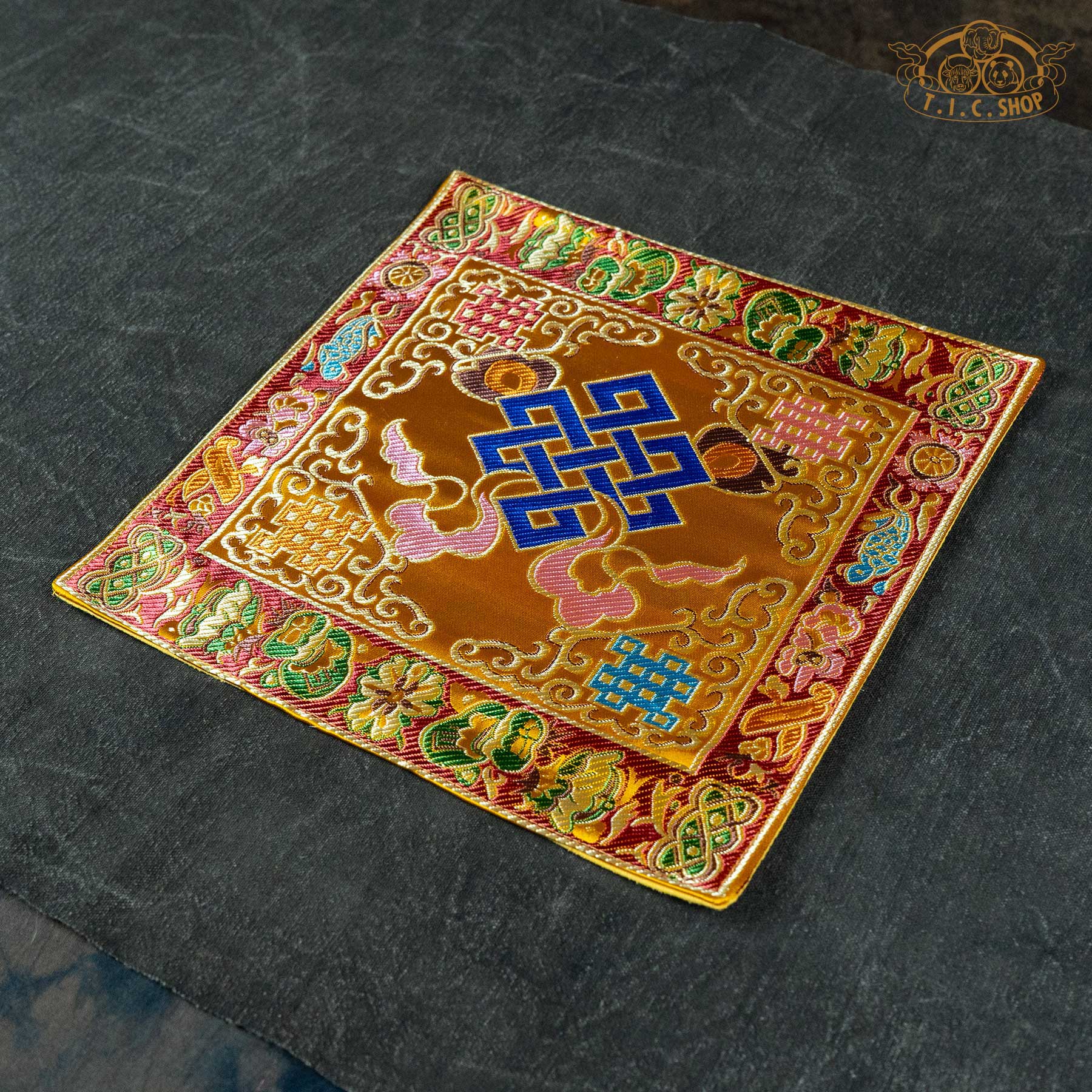 Endless Knot Yellow Brocade Table Mat