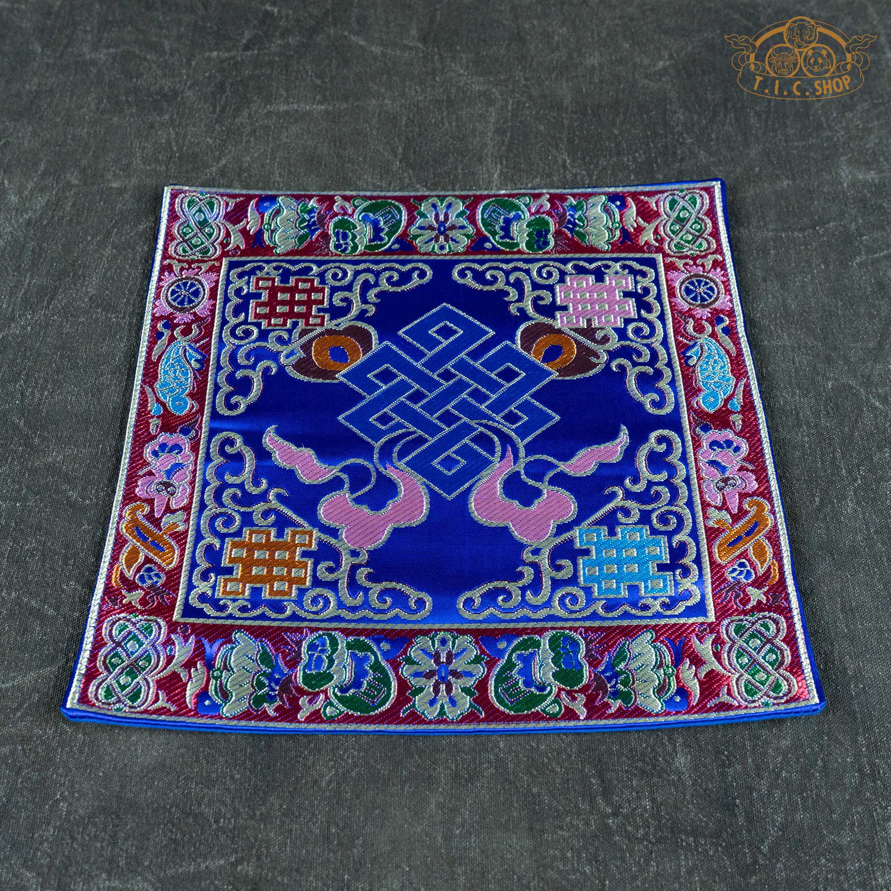 Endless Knot Blue Brocade Table Mat