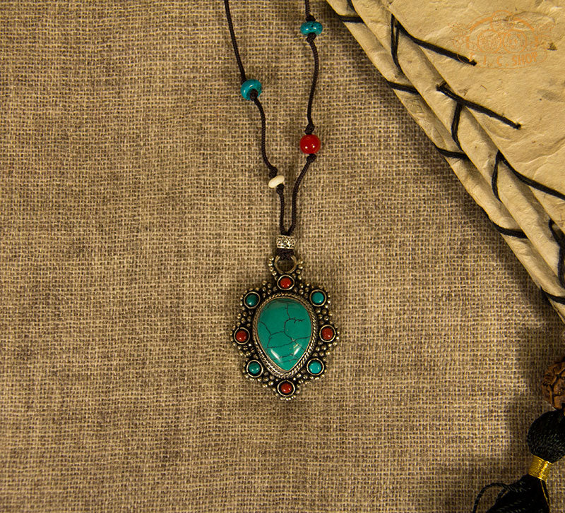 Drop-Shaped Tibetan Style Pendant Necklace