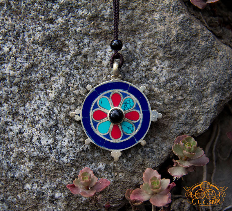 Dharma Wheel Tibetan Style Inlay Pendant Necklace