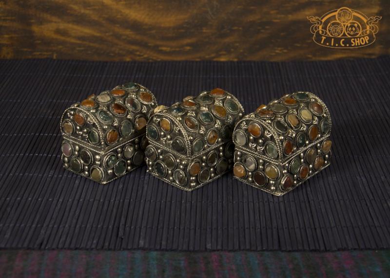 Tibetan Natural Stones Metal Trinket Box / Jewelry Box