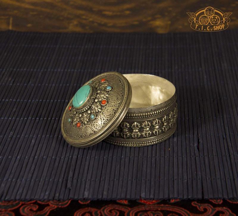 Vajra Motifs Tibetan Natural Stones Metal Filigree Trinket Box / Jewelry Box