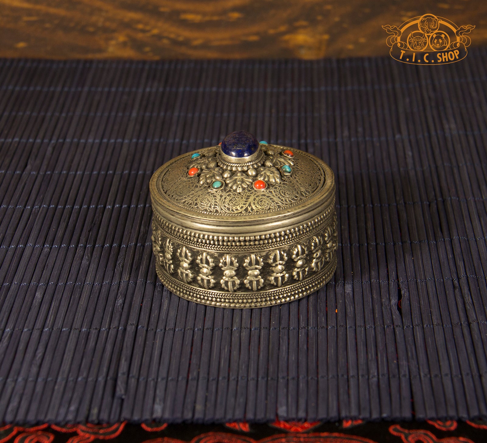 Vajra Motifs Tibetan Natural Stones Metal Filigree Trinket Box / Jewelry Box