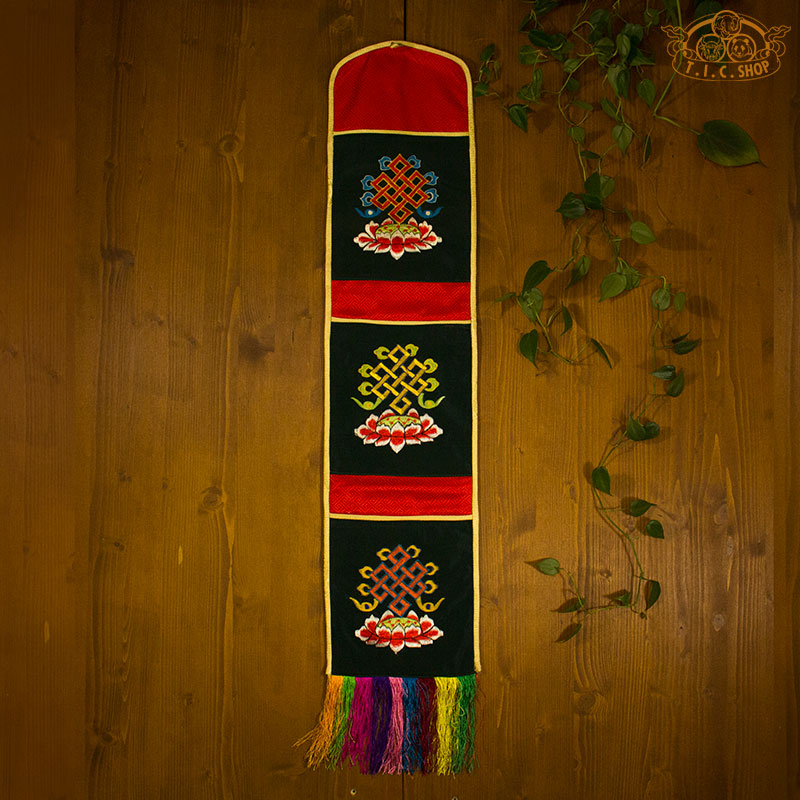Brocade Embroidery 3 Pockets Wall Hanging Organizer