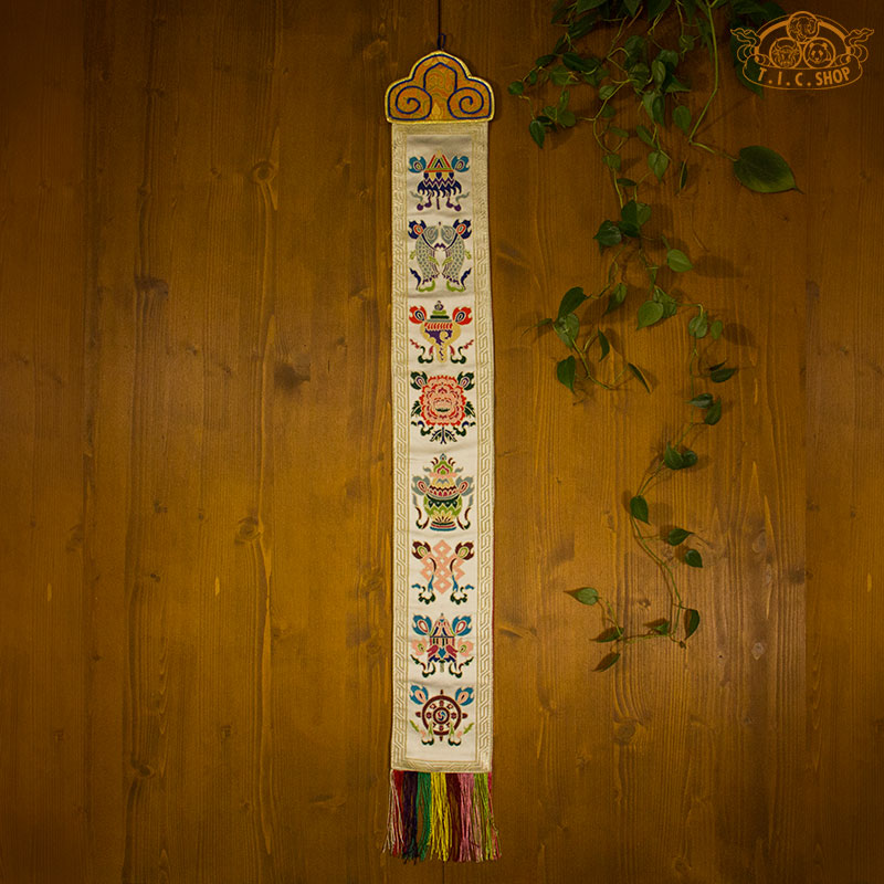 Brocade Wall Decoration with 8 Auspicious Symbols Pattern