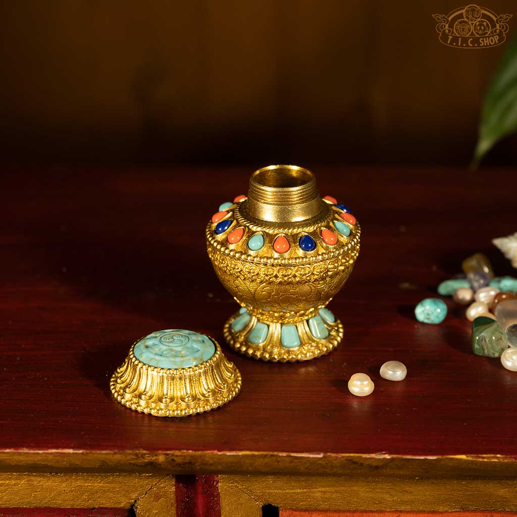 Treasure Vase