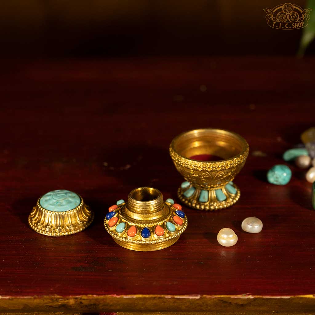 Treasure Vase