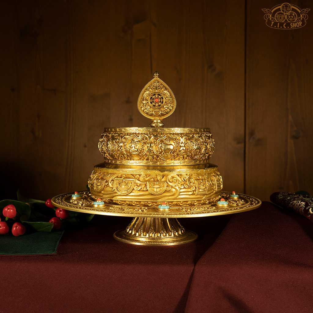 HUIBAO Mandala spiral stupa top engraved with Eight Auspicious Symbols, Tibetan Buddhist sacred circle for meditation, offering, and merit accumulation, base diameter 16 cm