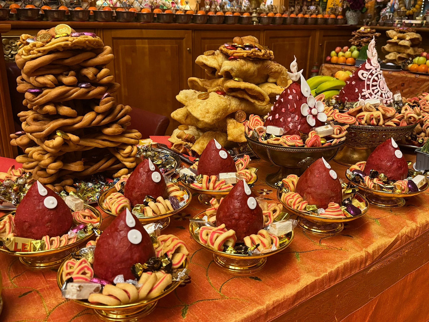 Losar（ལོ་གསར་） - Tibetan New Year