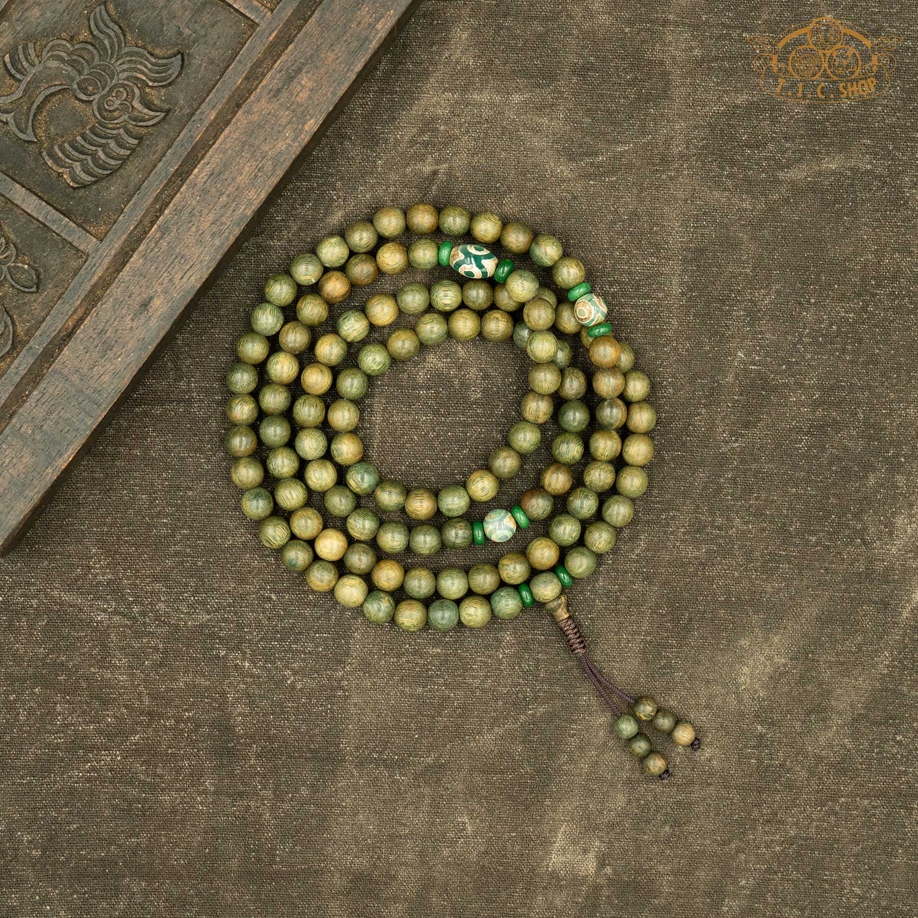 Green Sandalwood 8mm 108-Bead Traditional Prayer Mala