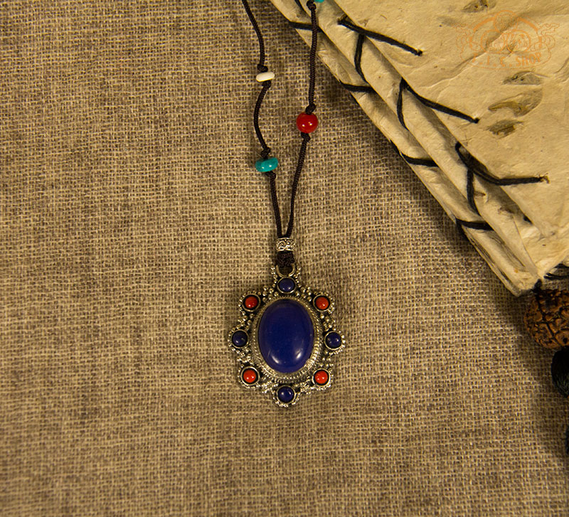 Oval-Shaped Tibetan Style Pendant Necklace