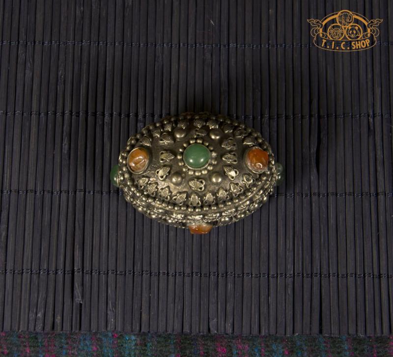 Tibetan Natural Stones Oval-Shaped Metal Trinket Box / Jewelry Box