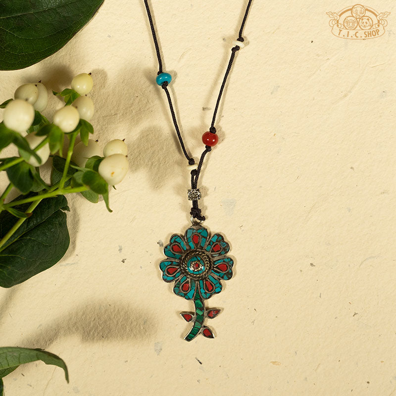 Flower Handmade Tibetan Style Pendant Necklace