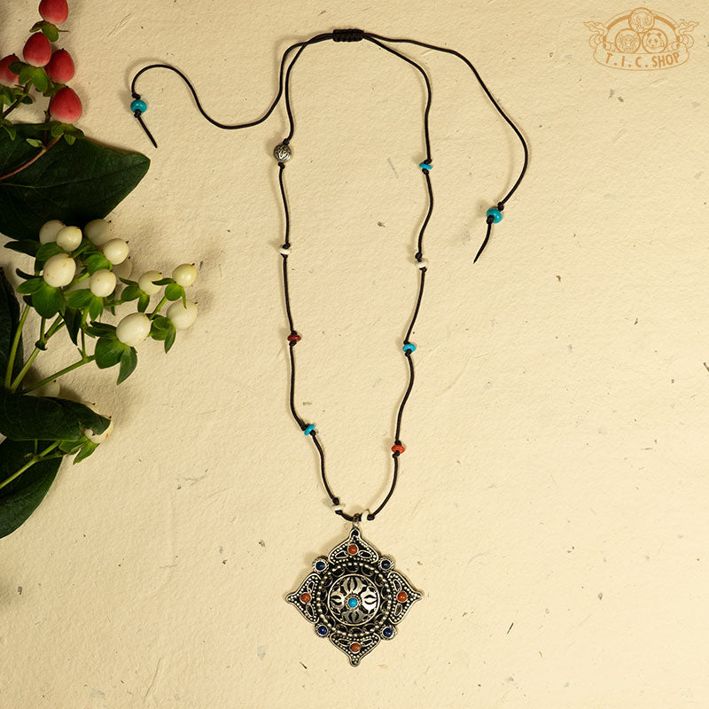 Powerful Vajra Tibetan Style Filigree Pendant Necklace